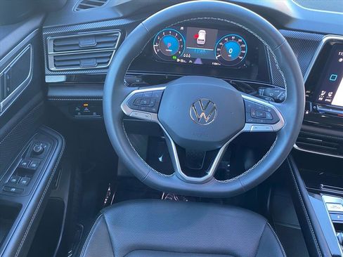 Certified 2025 Volkswagen Atlas Cross Sport SEL image 5