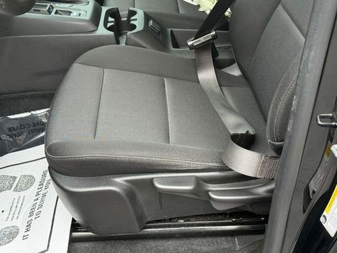 Used 2023 Chevrolet Colorado W/T image 16