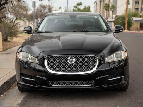 Used 2011 Jaguar XJ L RWD image 8