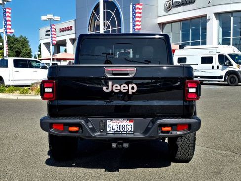 Certified 2021 Jeep Gladiator Mojave AWD/4WD image 5