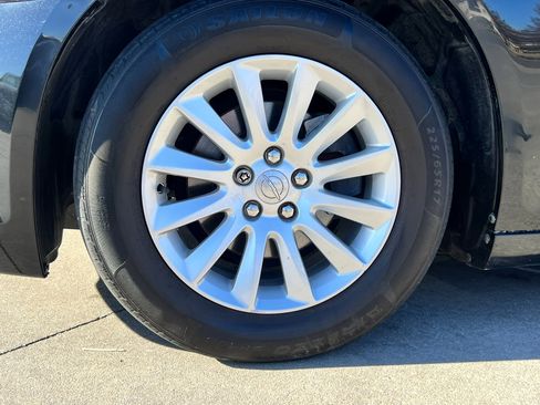 Used 2014 Chrysler 300 image 35