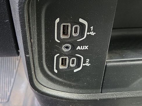 Used 2021 RAM 3500 Tradesman w/ Chrome Appearance Group image 18