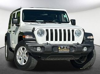 Used 2018 Jeep Wrangler Unlimited Sport S AWD/4WD video 2