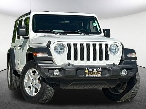 Used 2018 Jeep Wrangler Unlimited Sport S AWD/4WD image 2