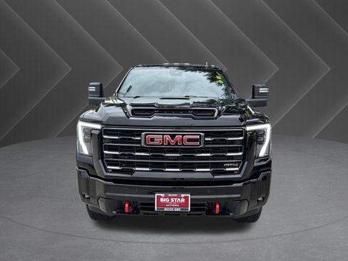Used 2025 GMC Sierra 2500 AT4 AWD/4WD image 3