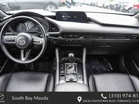 Used 2020 MAZDA MAZDA3 Hatchback w/ Preferred Package image 12