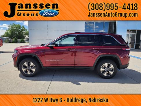 Used 2023 Jeep Grand Cherokee 4WD 4xe image 1