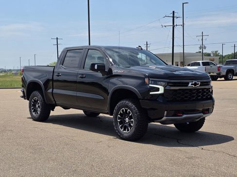 New 2026 Chevrolet Silverado 1500 ZR2 AWD/4WD image 4