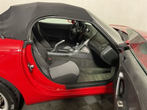 Used 2009 Pontiac Solstice Convertible w/ Preferred Package RWD image 23