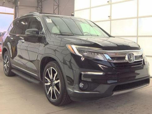 Used 2019 Honda Pilot Touring image 2