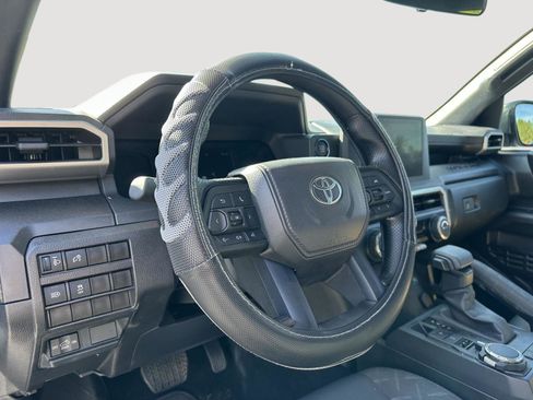 Used 2026 Toyota Tacoma SR image 11