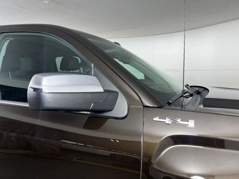 Used 2018 GMC Sierra 1500 SLT w/ SLT Premium Package image 10