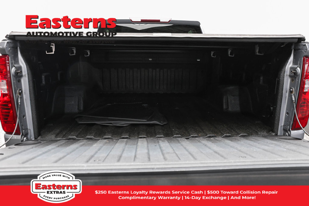 Used 2024 Chevrolet Silverado 1500 LT AWD/4WD image 10