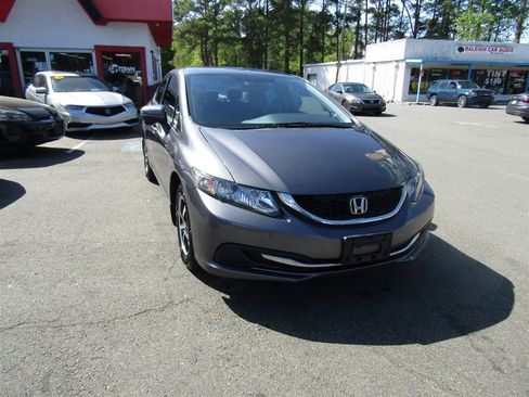 Used 2015 Honda Civic SE image 12