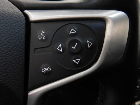 Used 2023 GMC Terrain SLT image 24