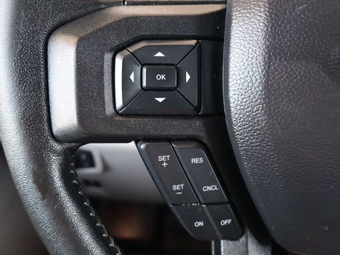 Used 2019 Ford F150 XLT w/ Equipment Group 302A Luxury AWD/4WD image 18