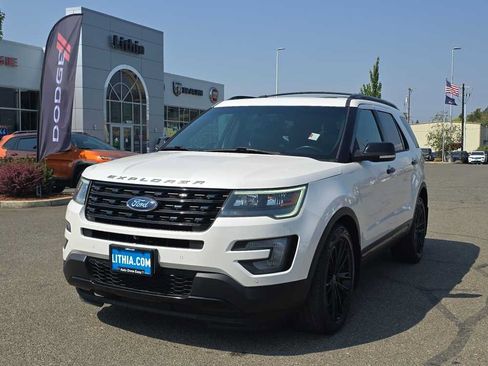 Used 2017 Ford Explorer Sport w/ Equipment Group 401A AWD/4WD image 1