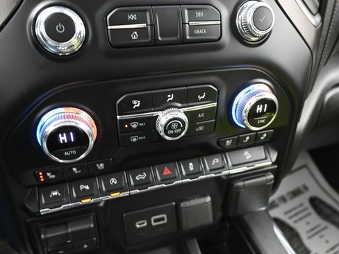 Used 2021 GMC Sierra 1500 AT4 w/ AT4 Value Package image 14