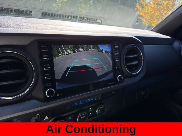 Used 2023 Toyota Tacoma TRD Off-Road w/ Technology Package AWD/4WD image 18