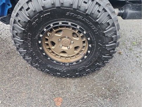 Used 2020 Jeep Gladiator Rubicon w/ Advanced Safety Group image 5