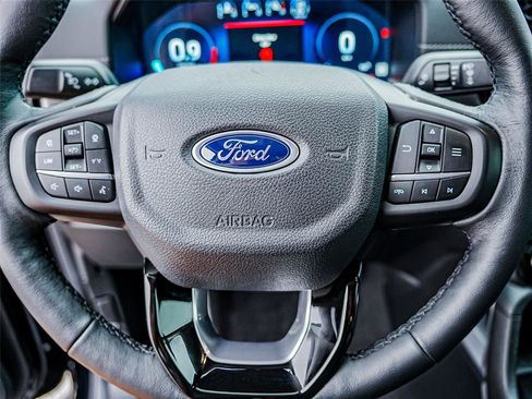 Used 2024 Ford Ranger Lariat w/ FX4 Off-Road Package AWD/4WD image 14