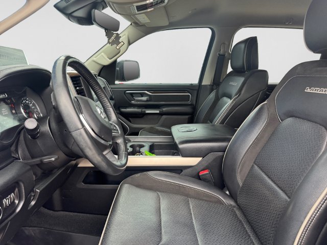 Used 2022 RAM 1500 Laramie AWD/4WD image 11