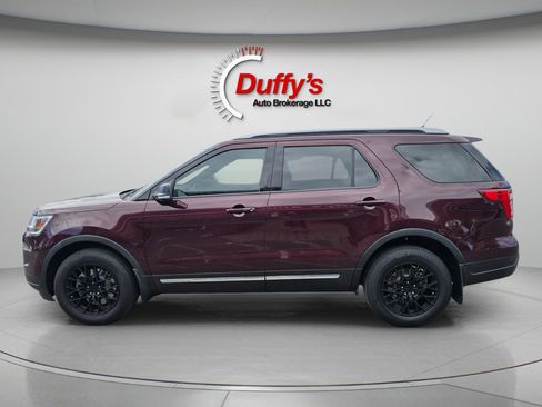 Used 2018 Ford Explorer XLT w/ Equipment Group 201A AWD/4WD image 14