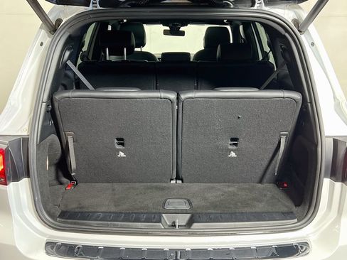 Used 2020 Mercedes-Benz GLB 250 4MATIC image 23