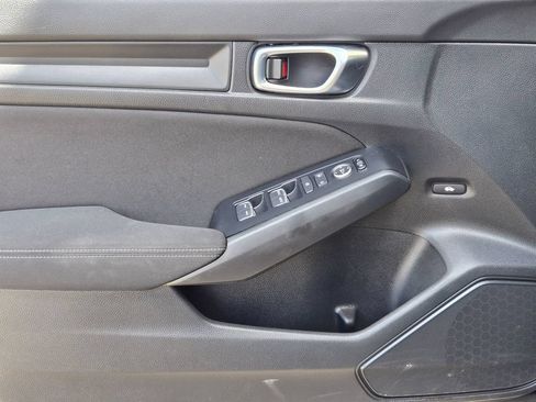 Used 2025 Honda Civic Sport image 11