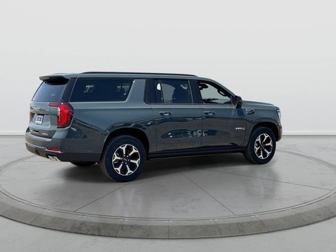 New 2026 GMC Yukon XL AT4 w/ AT4 Premium Plus Package AWD/4WD image 8