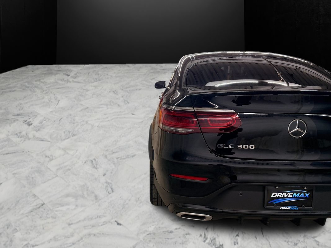 Used 2023 Mercedes-Benz GLC 300 4MATIC Coupe image 10