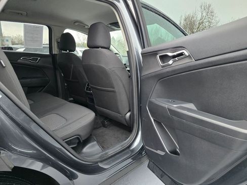 Certified 2024 Kia Sportage LX image 19