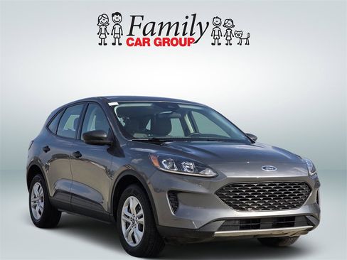 Used 2022 Ford Escape S image 2