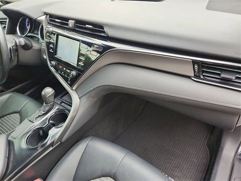 Used 2019 Toyota Camry SE w/ Convenience Package image 26