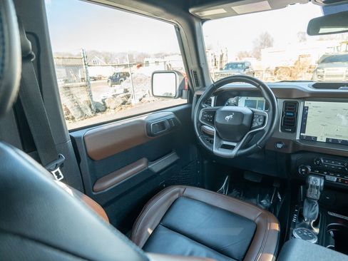 Used 2023 Ford Bronco Outer Banks image 19