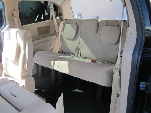 Used 2013 Dodge Grand Caravan SE image 14