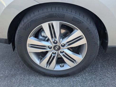 Used 2014 Hyundai Tucson Limited w/ Technology Package 02 FWD image 13
