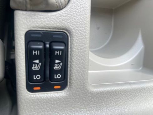 Used 2013 Subaru Impreza 2.0i Premium image 16