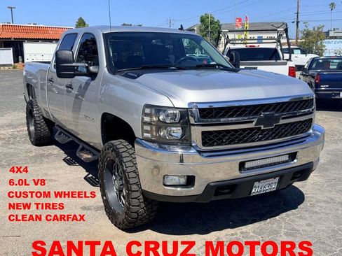 Used 2011 Chevrolet Silverado 2500 LT w/ Interior Plus Package AWD/4WD image 1
