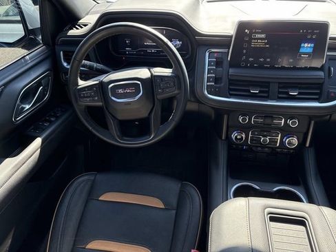 Used 2024 GMC Yukon AT4 w/ Technology Package image 15