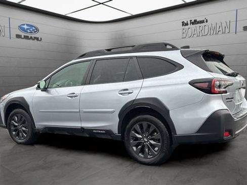 Used 2025 Subaru Outback Onyx Edition AWD/4WD image 8