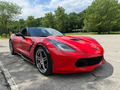 Used 2016 Chevrolet Corvette Stingray Coupe w/ Carbon Flash Badge Package RWD image 3