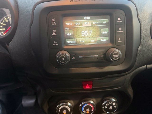 Used 2017 Jeep Renegade Sport w/ Power & Air Group FWD image 9