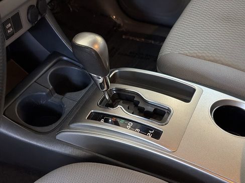Used 2014 Toyota Tacoma PreRunner w/ SR5 Package RWD image 20