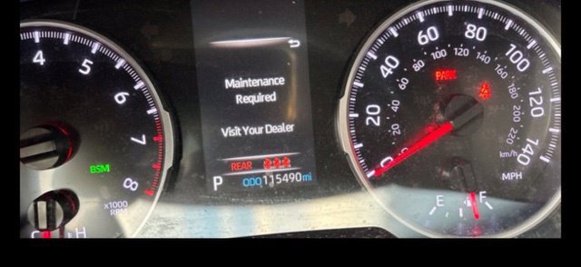 Used 2020 Toyota RAV4 XLE w/ Convenience Package FWD image 10