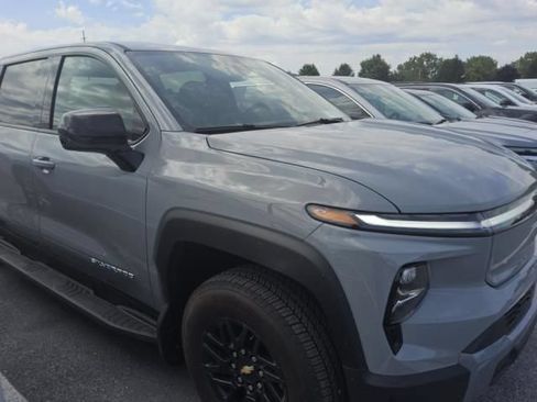 Used 2026 Chevrolet Silverado EV LT AWD/4WD image 2