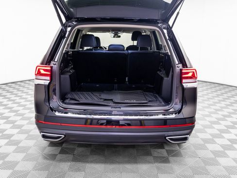 Used 2024 Volkswagen Atlas SE AWD/4WD image 33