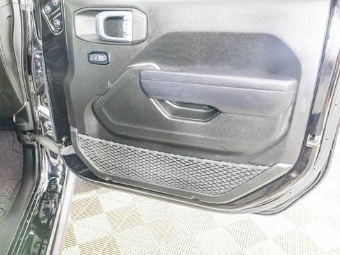 Used 2024 Jeep Wrangler Willys image 42