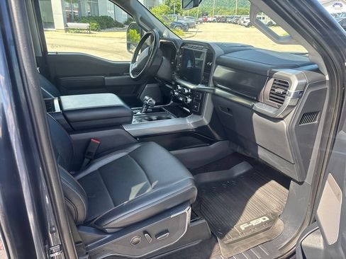 Used 2022 Ford F150 Lariat w/ Equipment Group 502A High AWD/4WD image 13