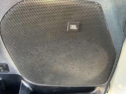 Used 2020 Toyota Sienna Limited image 34